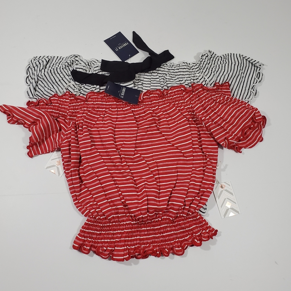 Forever 21 Knit Top off the Shoulder Small